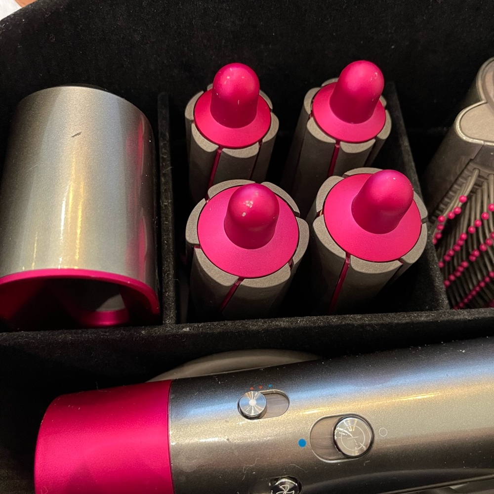 Dyson Airwrap™ styler Complete Nickel/Fuchsia. - Picture 5 of 6
